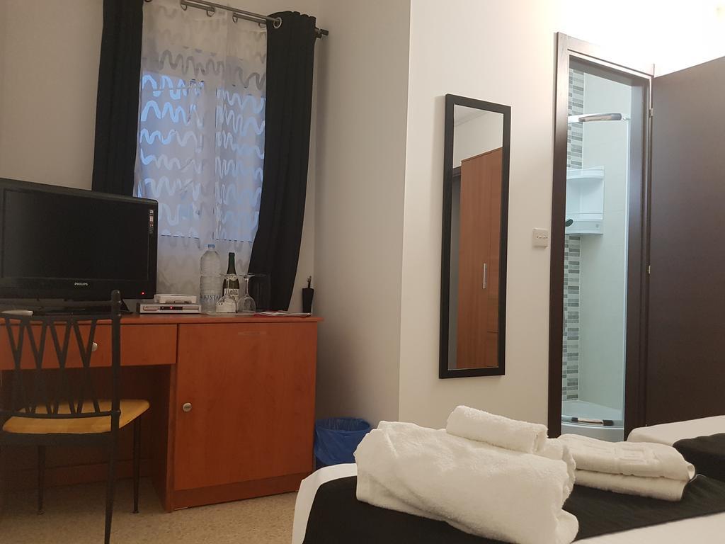 D'Ambrogio Guest House Rabat Buitenkant foto