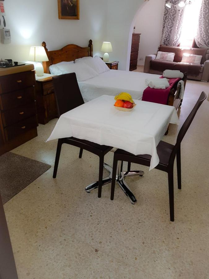 D'Ambrogio Guest House Rabat Buitenkant foto